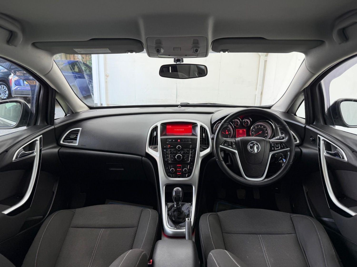 Used Vauxhall Astra 2013 for sale - 77892928: Photo 28