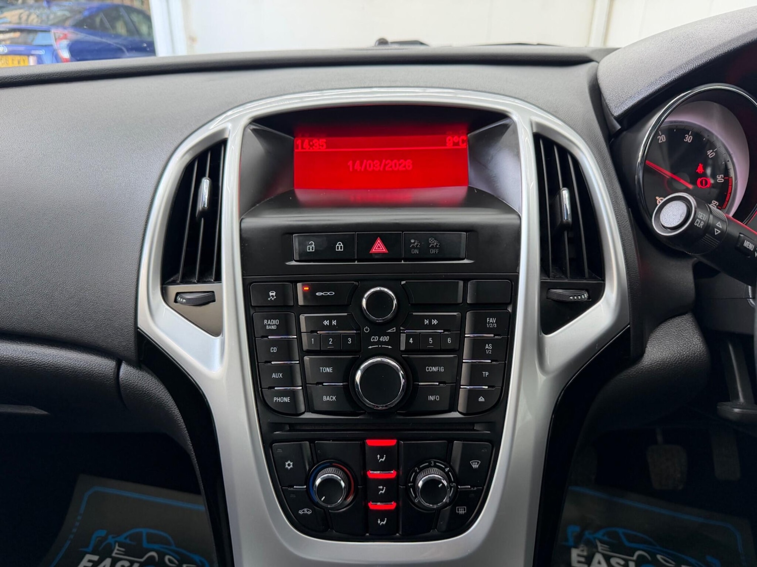 Used Vauxhall Astra 2013 for sale - 77892928: Photo 29