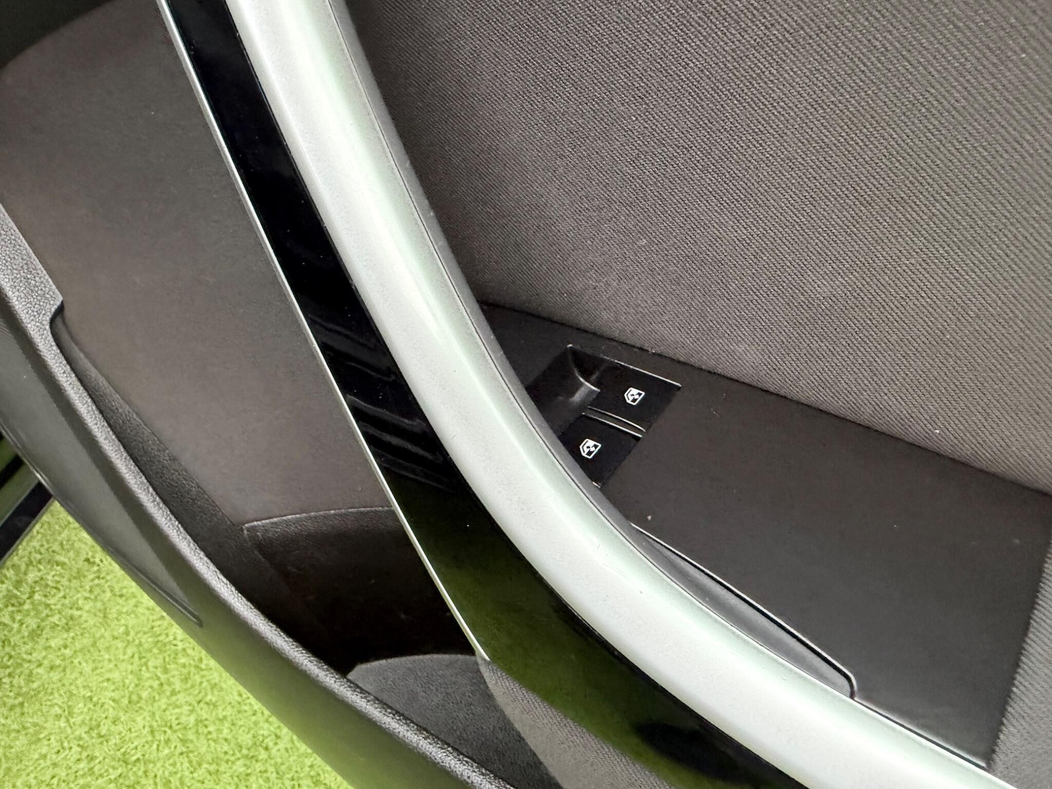 Used Vauxhall Astra 2013 for sale - 77892928: Photo 40