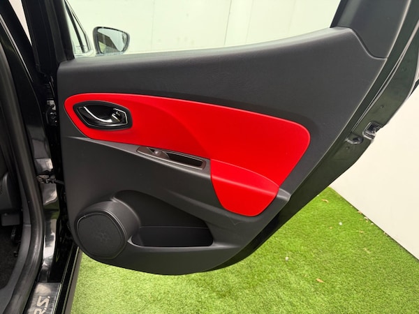 Used Renault Clio 2014 for sale - 76239602: Photo 21