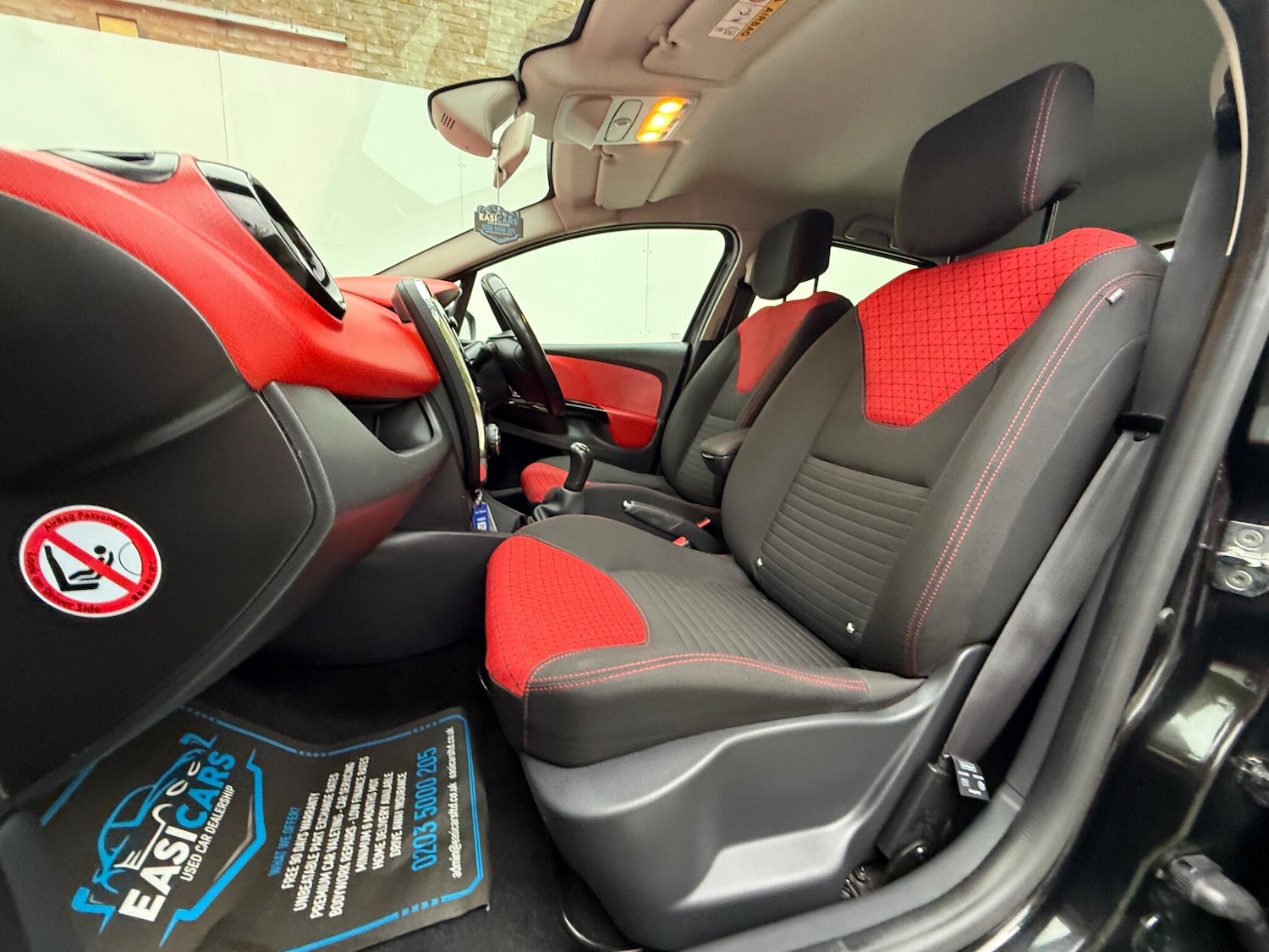 Used Renault Clio 2014 for sale - 76239602: Photo 26