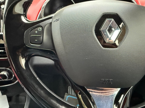 Used Renault Clio 2014 for sale - 76239602: Photo 34