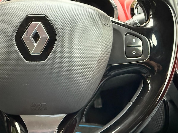 Used Renault Clio 2014 for sale - 76239602: Photo 35