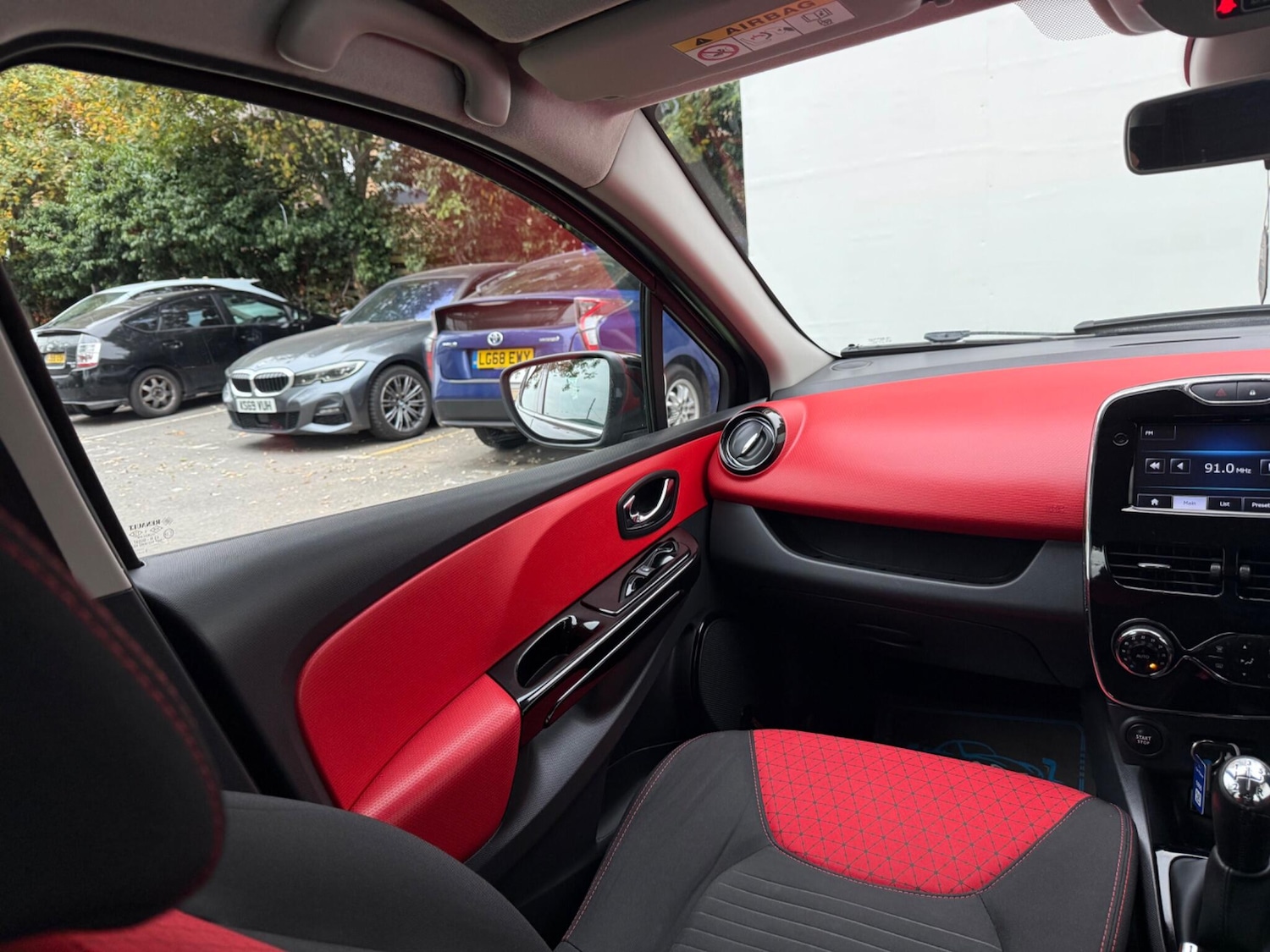 Used Renault Clio 2014 for sale - 76239602: Photo 38