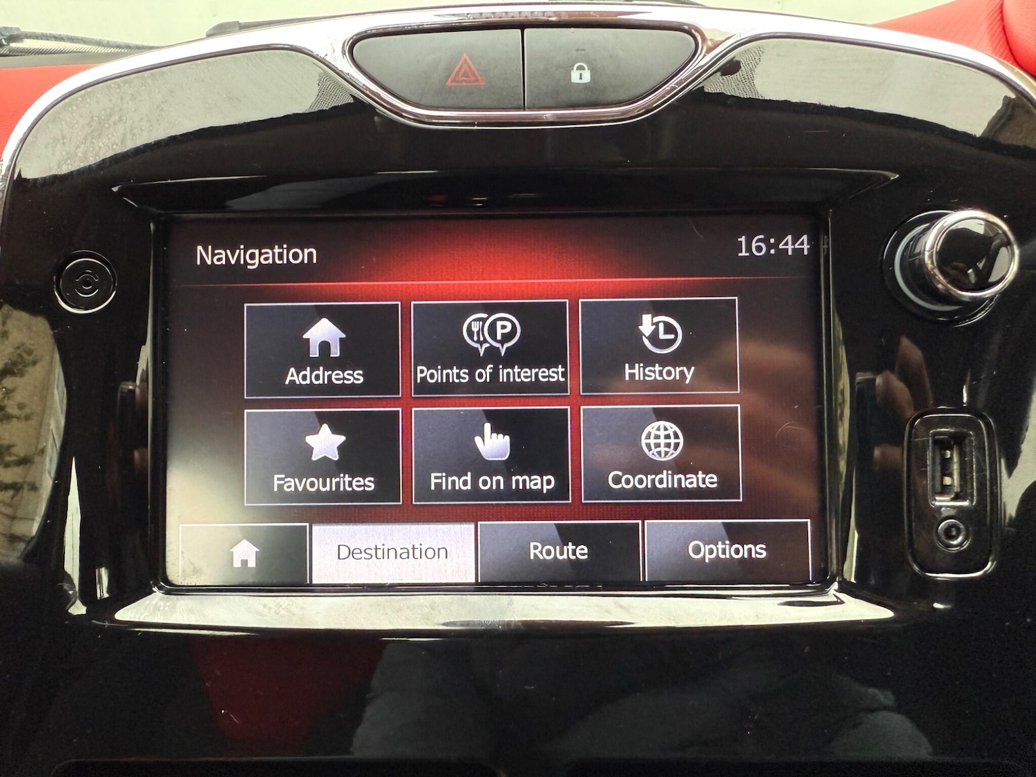 Used Renault Clio 2014 for sale - 76239602: Photo 47