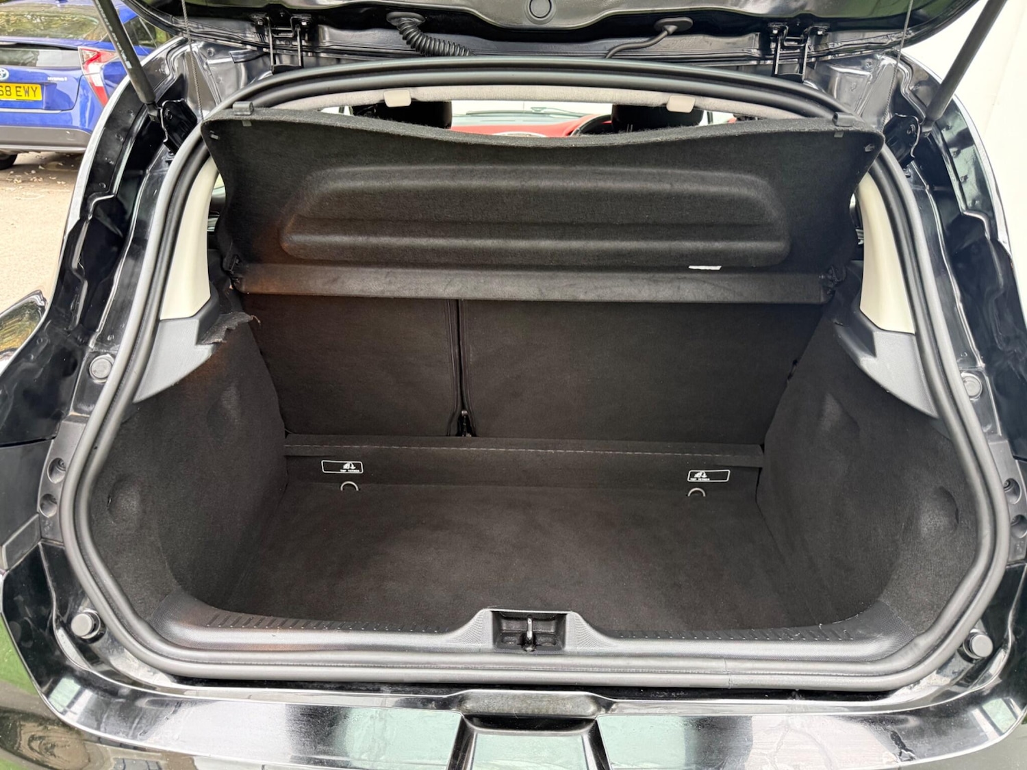 Used Renault Clio 2014 for sale - 76239602: Photo 8