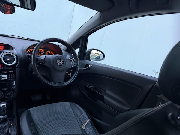 Used Vauxhall Corsa 2010 for sale - 76188811: Photo 38