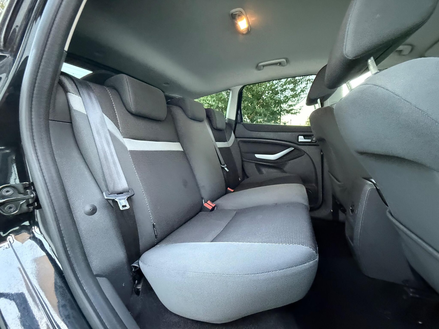 Used Ford Kuga 2011 for sale - 76189017: Photo 19