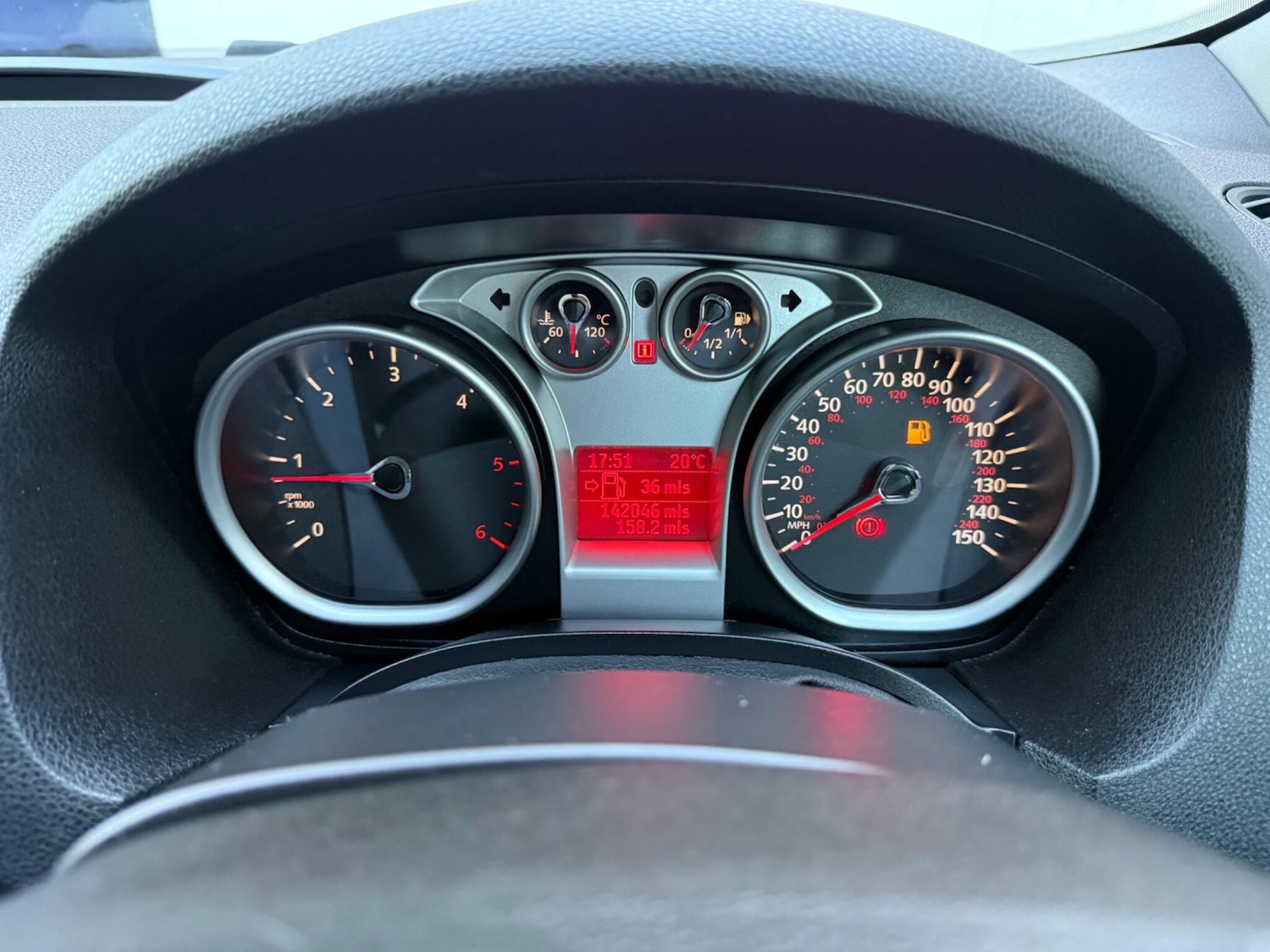 Used Ford Kuga 2011 for sale - 76189017: Photo 32
