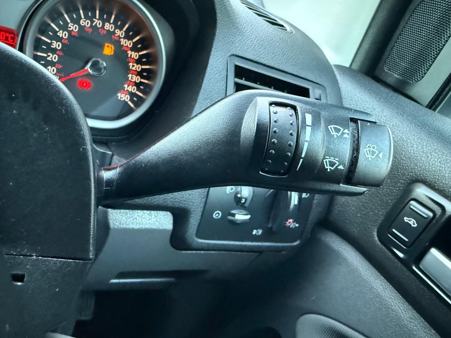 Used Ford Kuga 2011 for sale - 76189017: Photo 34