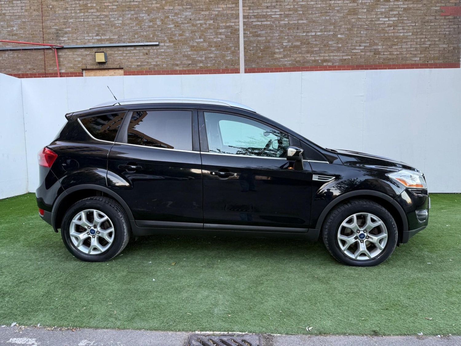 Used Ford Kuga 2011 for sale - 76189017: Photo 5