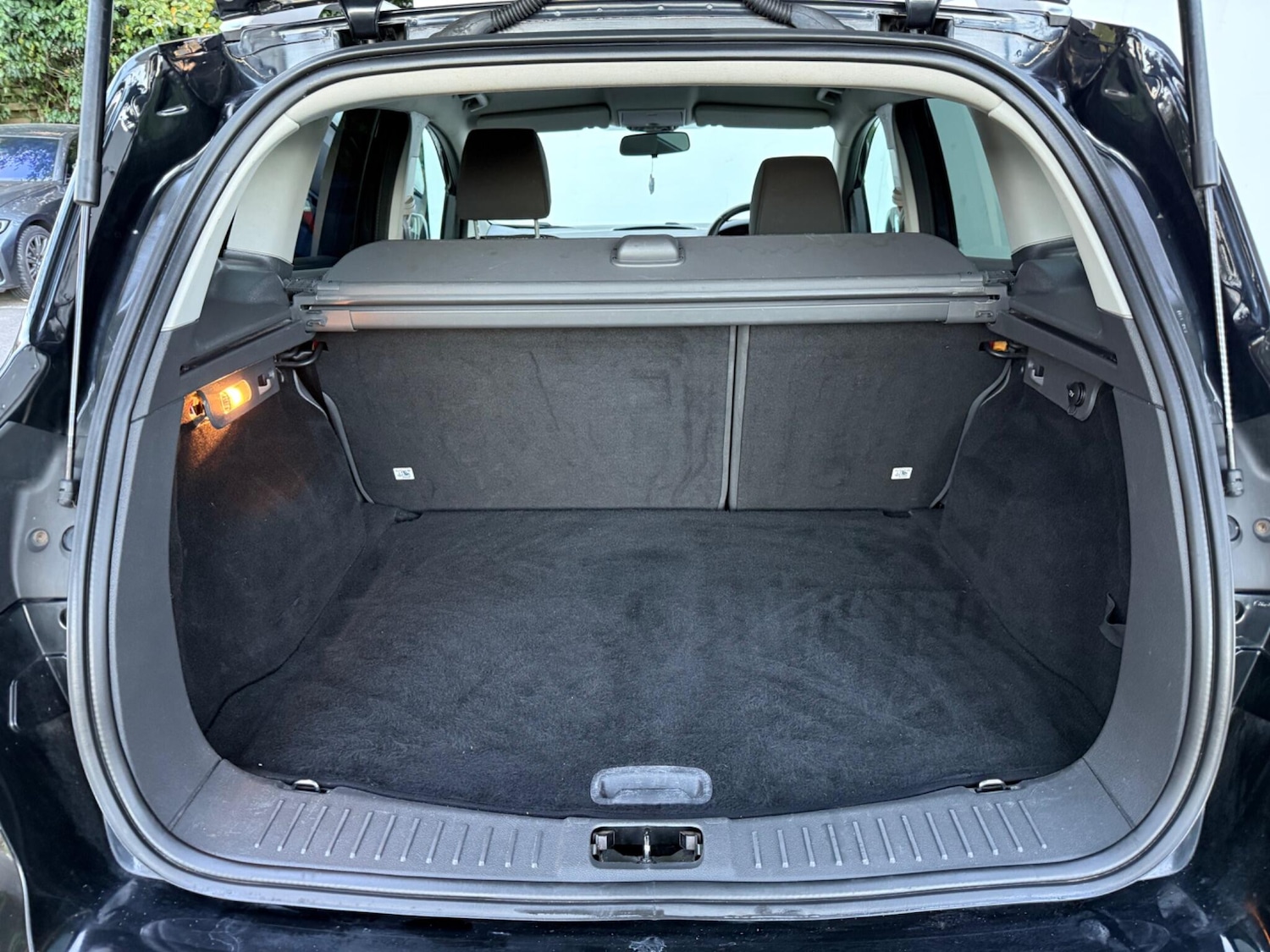 Used Ford Kuga 2011 for sale - 76189017: Photo 8