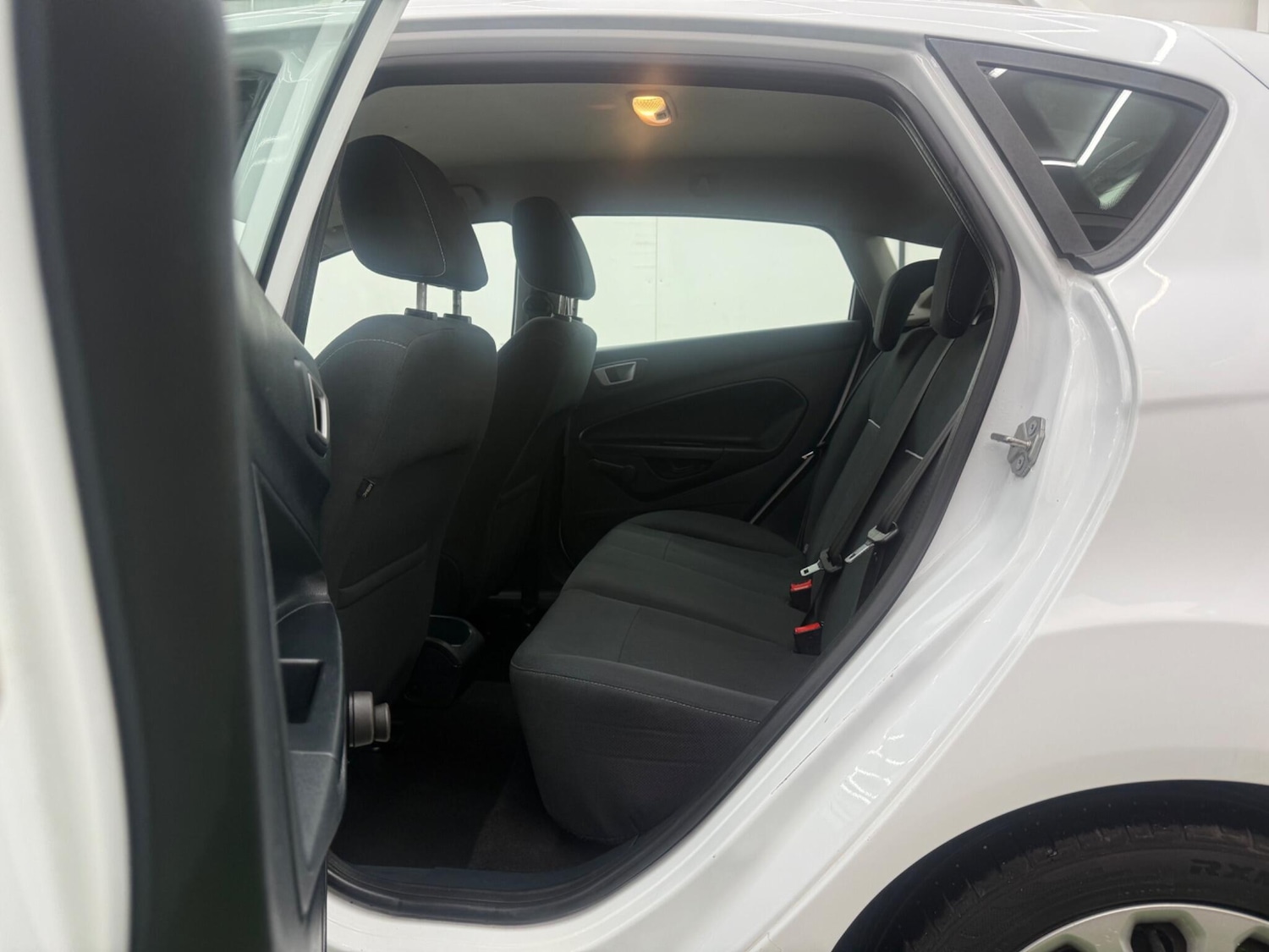 Used Ford Fiesta 2012 for sale - 77331132: Photo 21