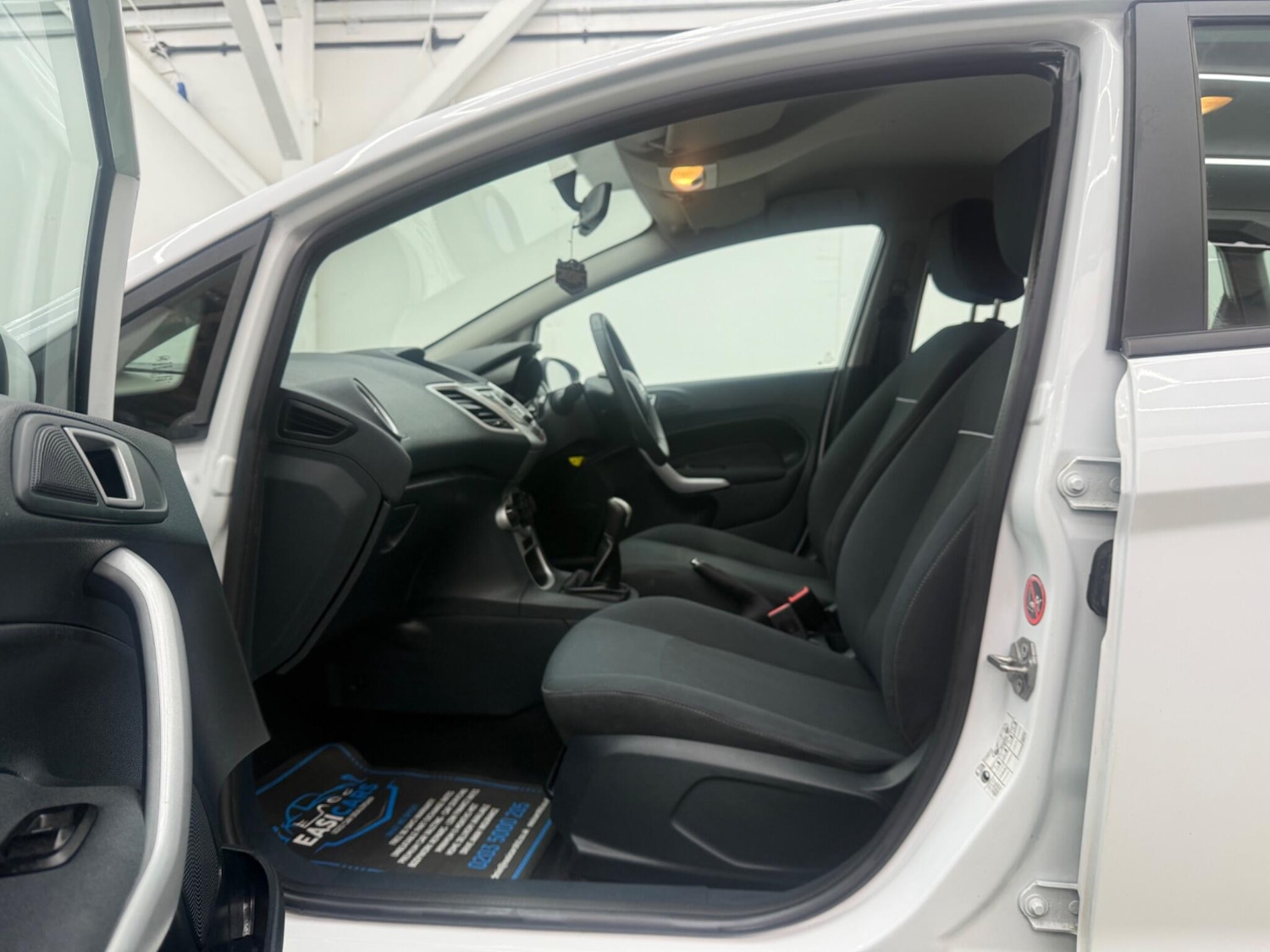 Used Ford Fiesta 2012 for sale - 77331132: Photo 24