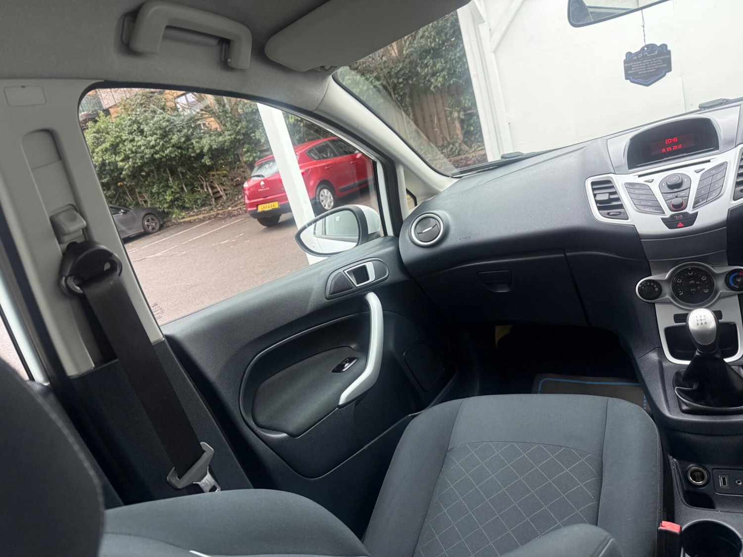 Used Ford Fiesta 2012 for sale - 77331132: Photo 36