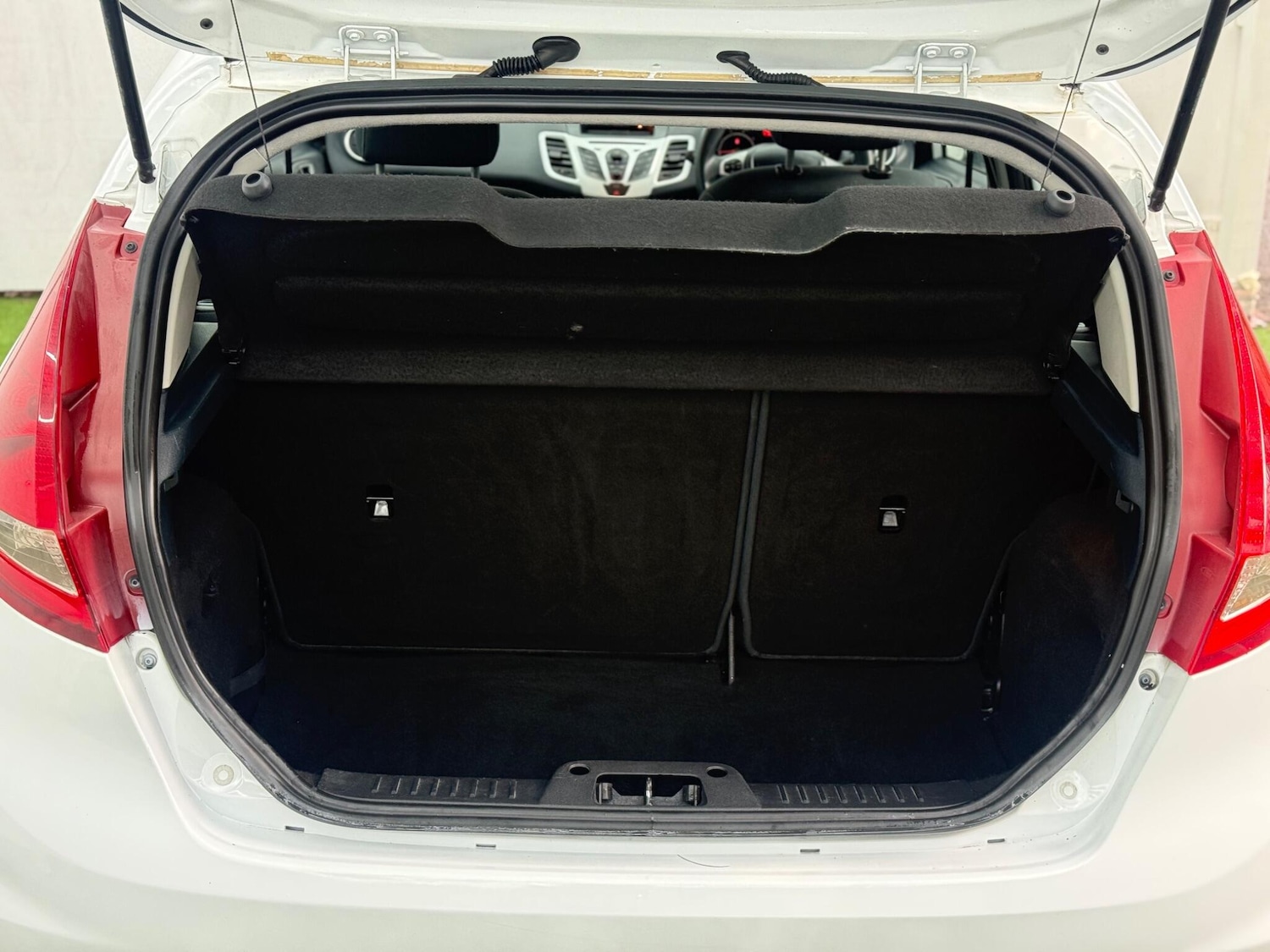 Used Ford Fiesta 2012 for sale - 77331132: Photo 8