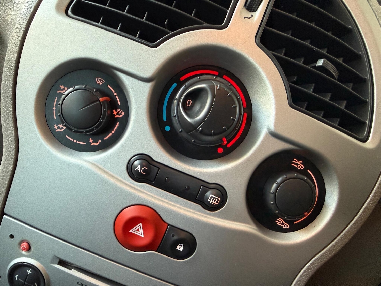 Used Renault Modus 2005 for sale - 77020982: Photo 44