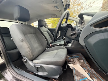 Used Ford Fiesta 2010 for sale - 76485854: Photo