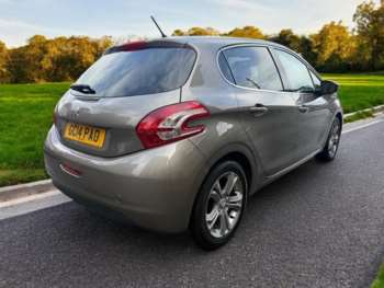 Used Peugeot 208 2014 for sale - 75041463: Photo