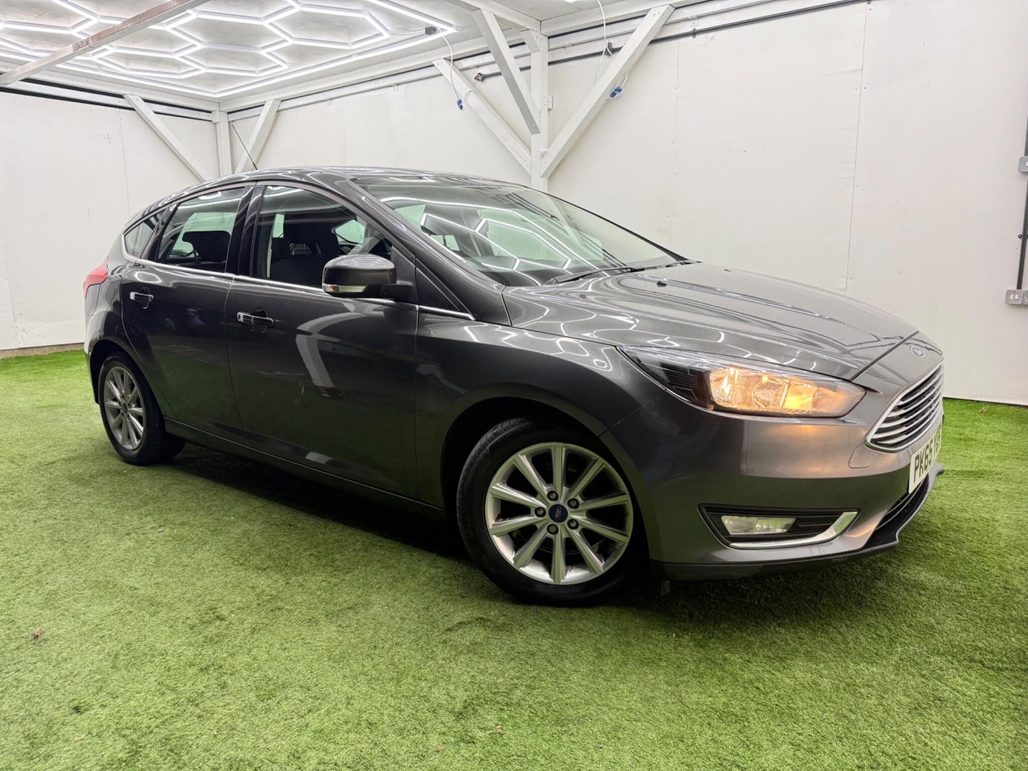 Used Ford Focus 2015 for sale - 77130677: Photo 4