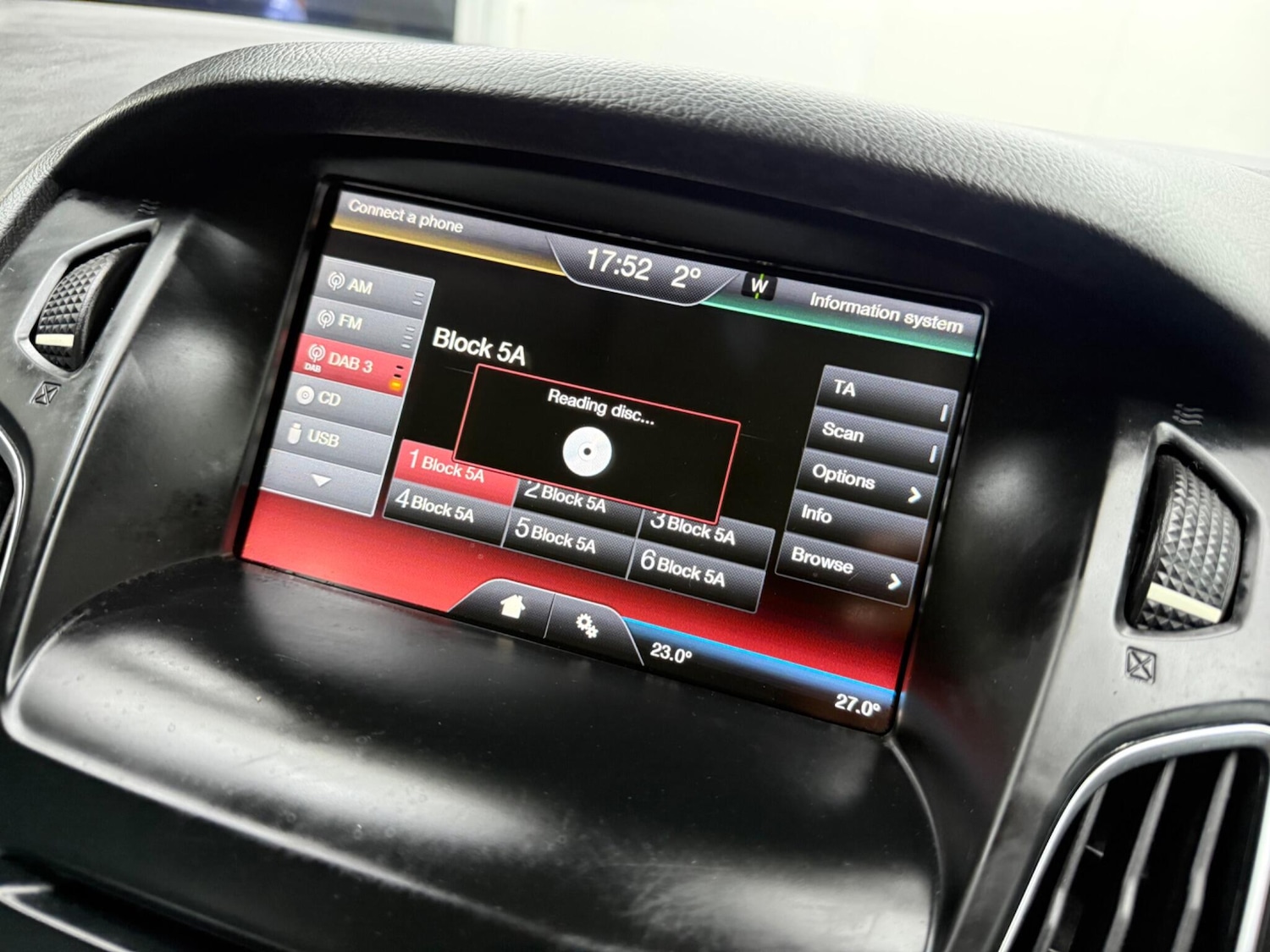 Used Ford Focus 2015 for sale - 77130677: Photo 47