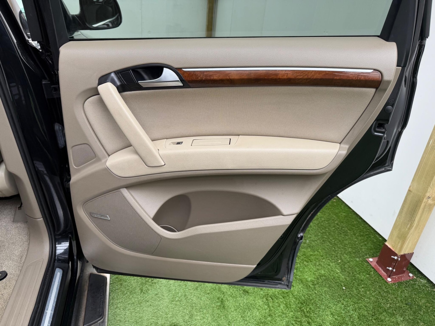 Used Audi Q7 2007 for sale - 76521759: Photo 20