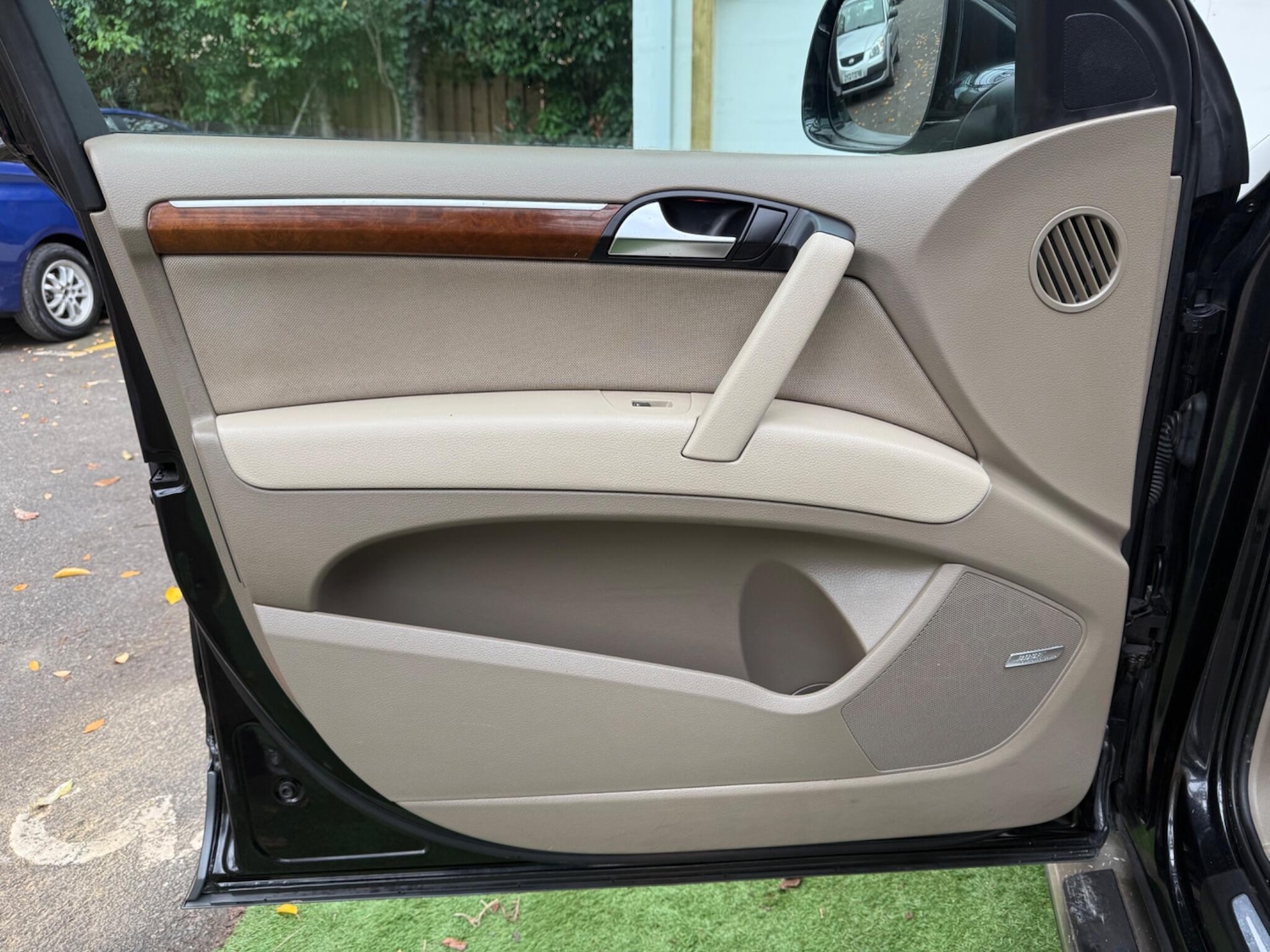 Used Audi Q7 2007 for sale - 76521759: Photo 30