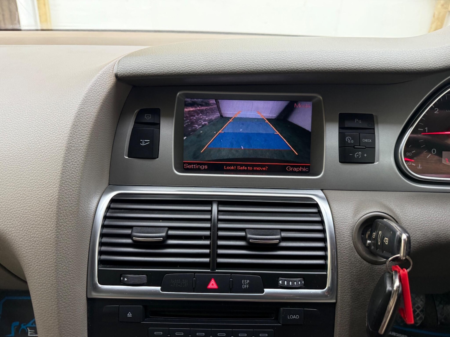 Used Audi Q7 2007 for sale - 76521759: Photo 32