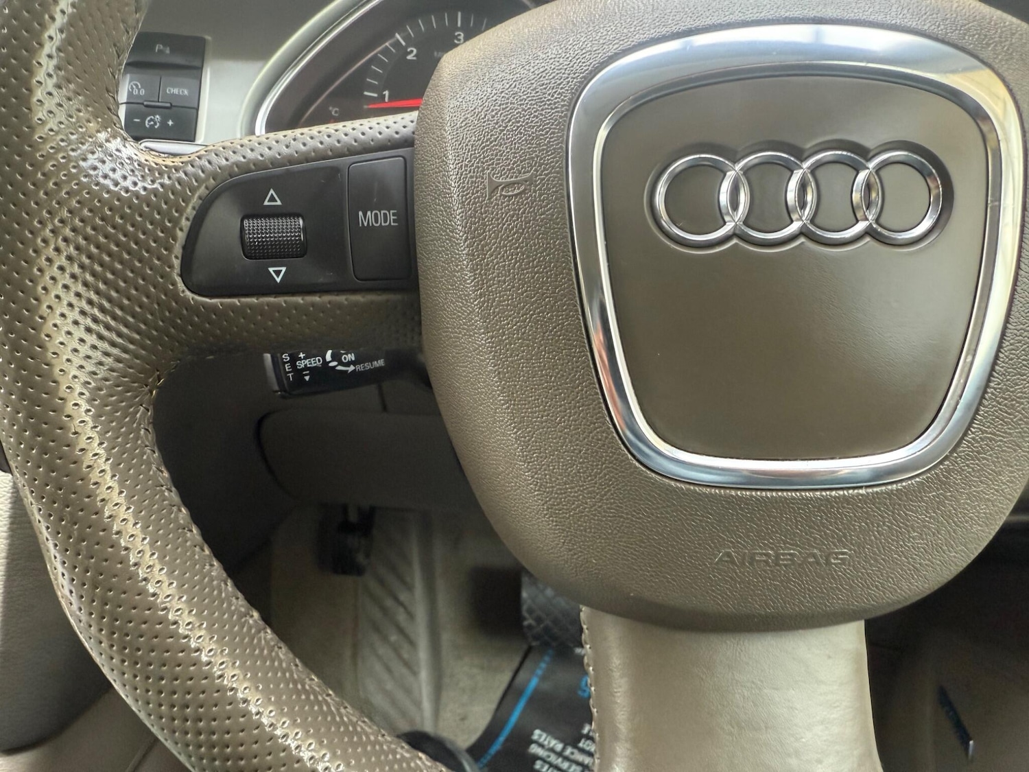 Used Audi Q7 2007 for sale - 76521759: Photo 37