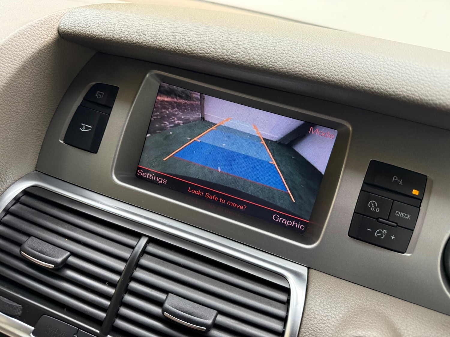 Used Audi Q7 2007 for sale - 76521759: Photo 46