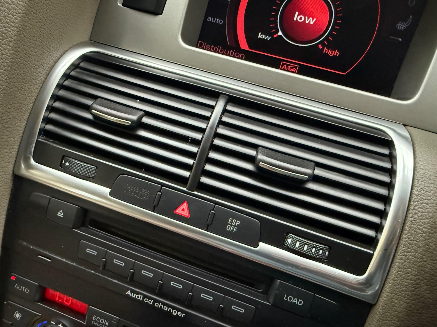 Used Audi Q7 2007 for sale - 76521759: Photo 57