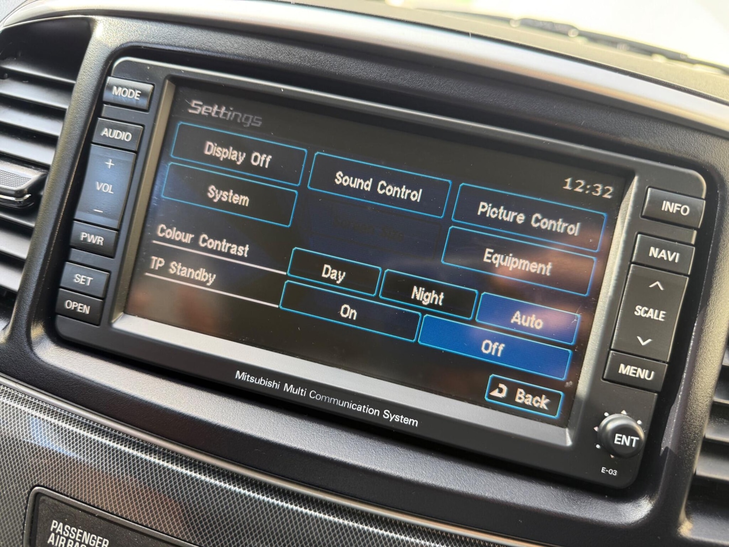 Used Mitsubishi Lancer 2009 for sale - 76440711: Photo 46