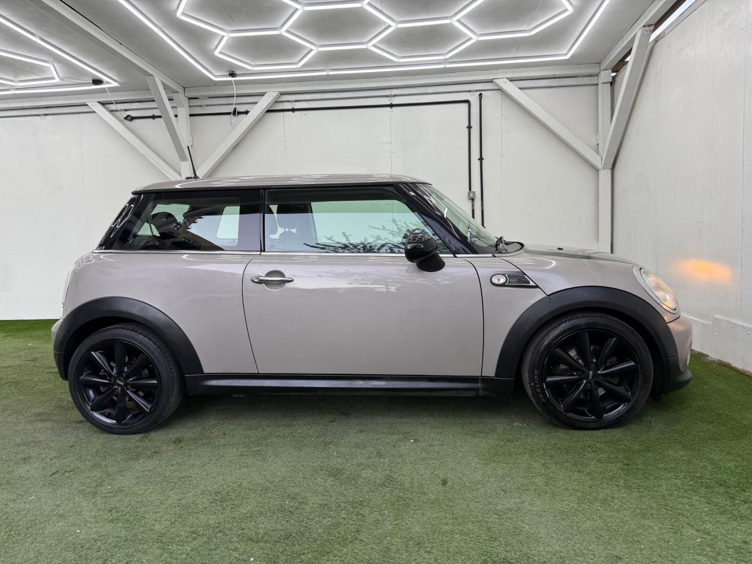 Used MINI Hatch for sale - 78185687: Photo 2