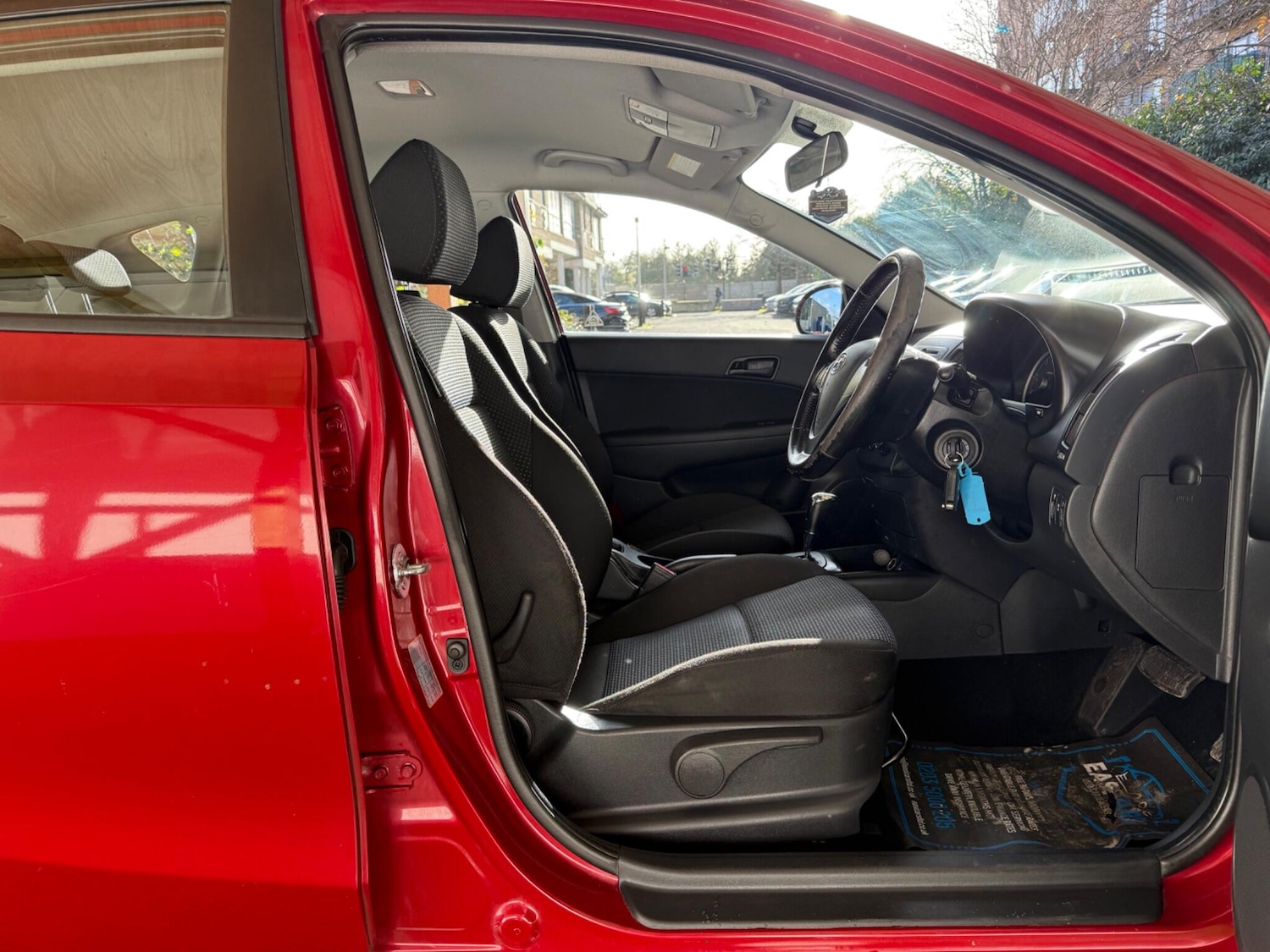 Used Hyundai i30 2011 for sale - 76606916: Photo 14