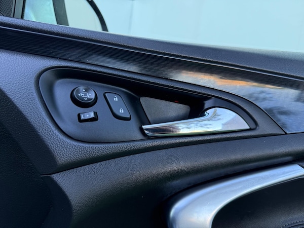 Used Vauxhall Insignia 2015 for sale - 76188612: Photo 41