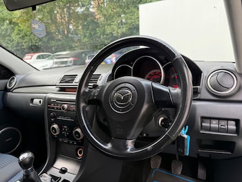 Used Mazda Mazda3 2006 for sale - 75635580: Photo