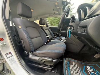 Used Mazda Mazda3 2006 for sale - 75635580: Photo