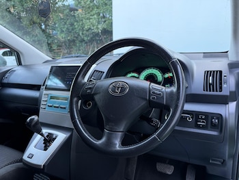 Used Toyota Corolla Verso 2008 for sale - 75543958: Photo