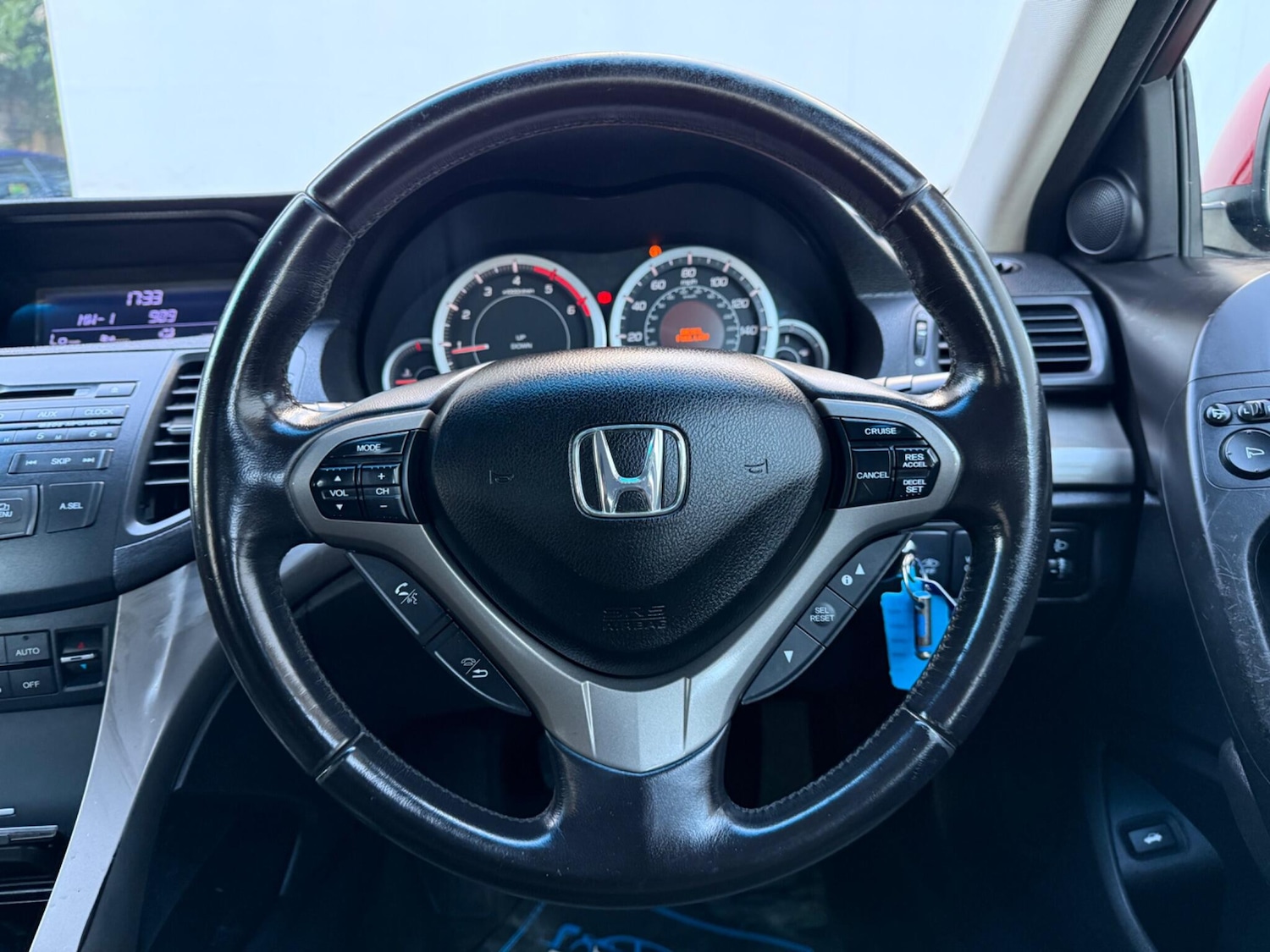 Used Honda Accord 2010 for sale - 76399326: Photo 31