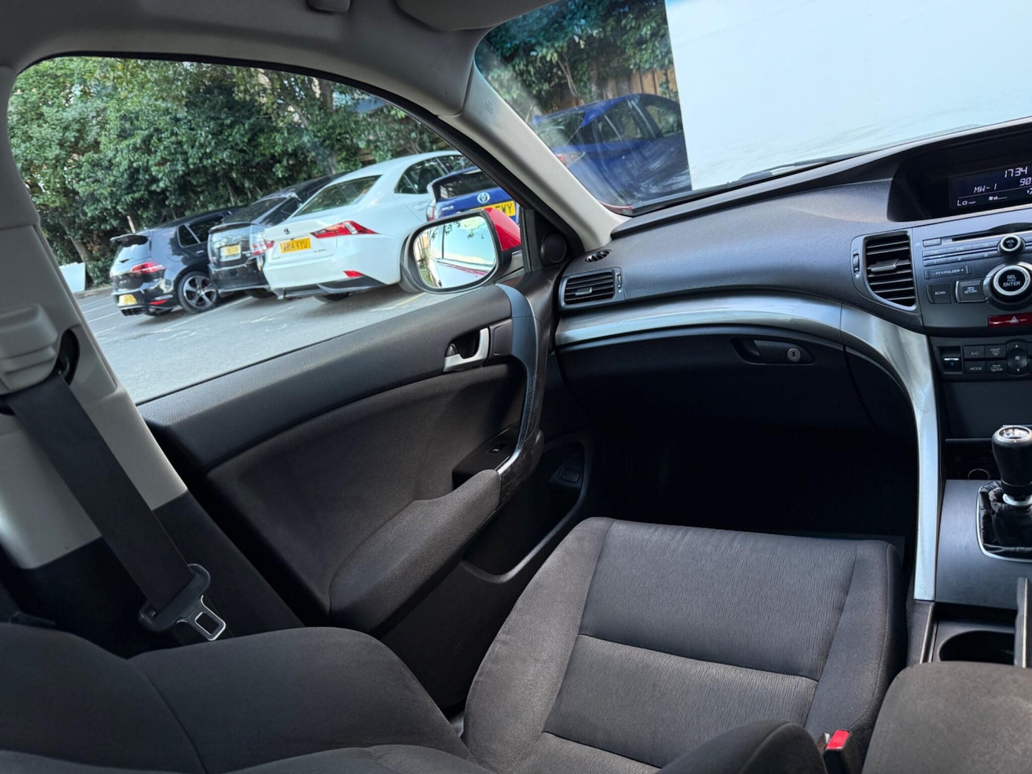 Used Honda Accord 2010 for sale - 76399326: Photo 37