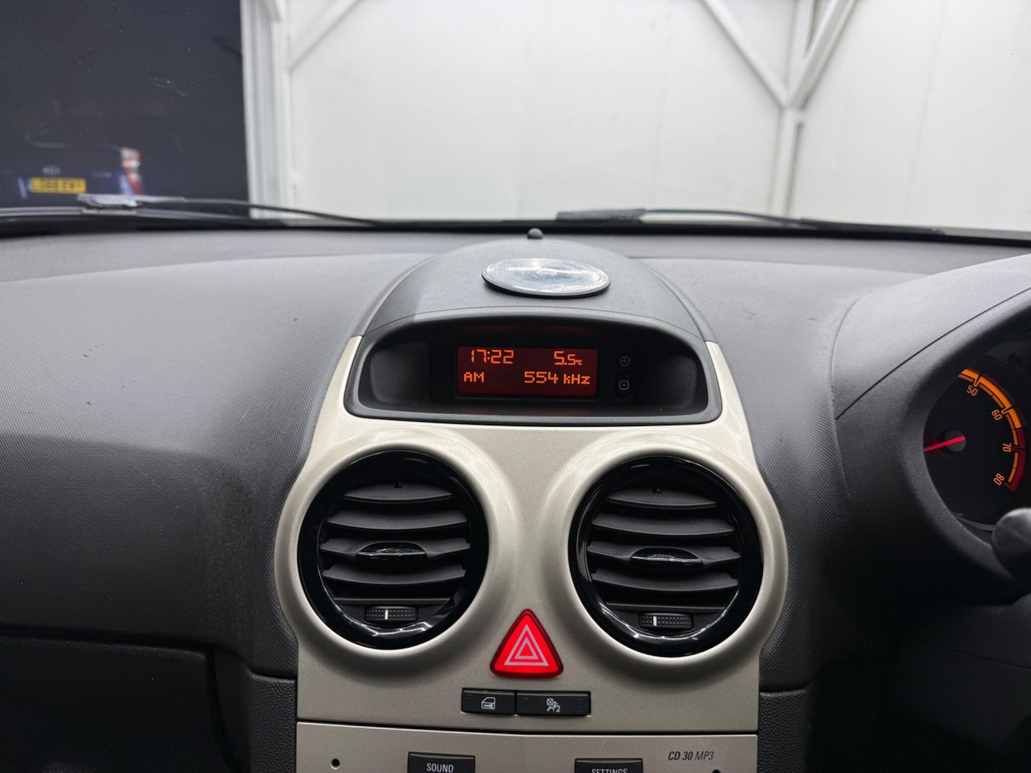 Used Vauxhall Corsa 2010 for sale - 77343862: Photo 26