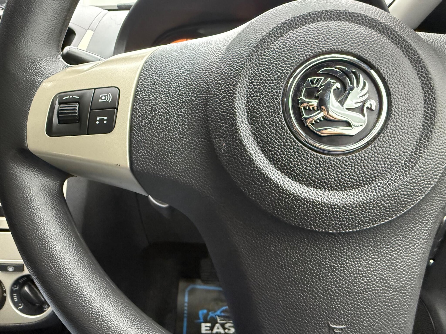 Used Vauxhall Corsa 2010 for sale - 77343862: Photo 31