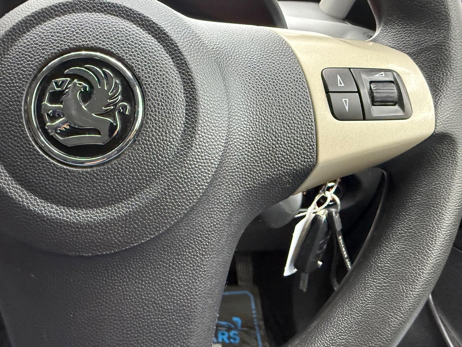 Used Vauxhall Corsa 2010 for sale - 77343862: Photo 32