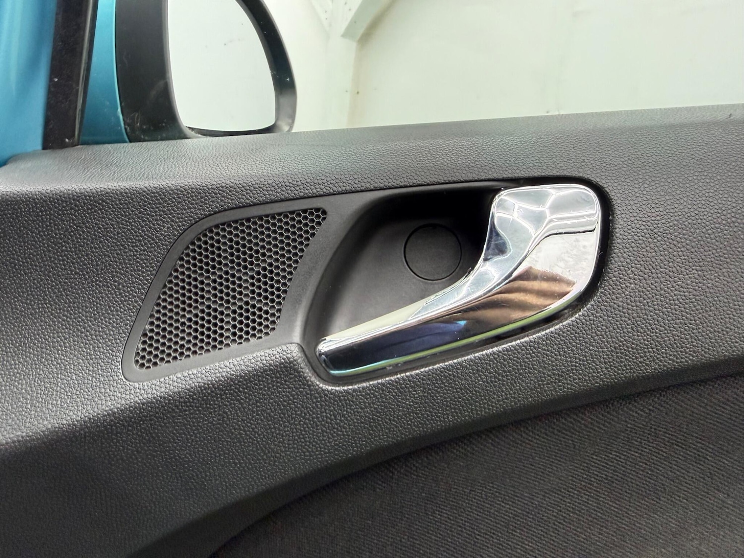 Used Vauxhall Corsa 2010 for sale - 77343862: Photo 38