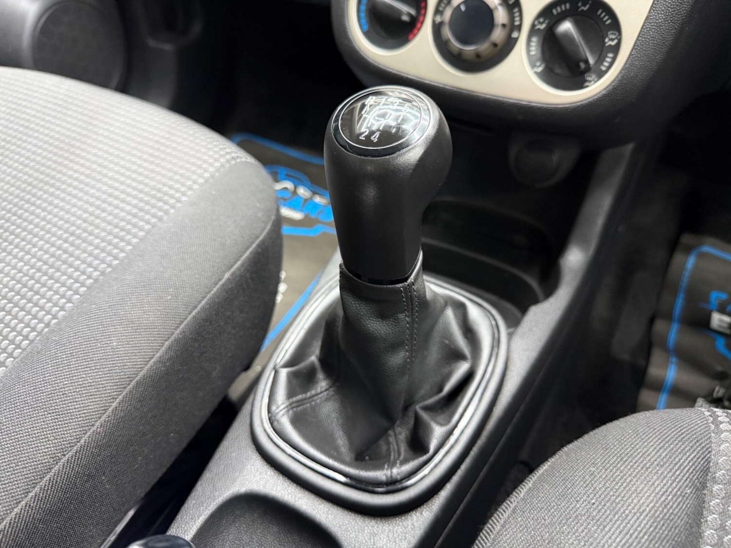 Used Vauxhall Corsa 2010 for sale - 77343862: Photo 44