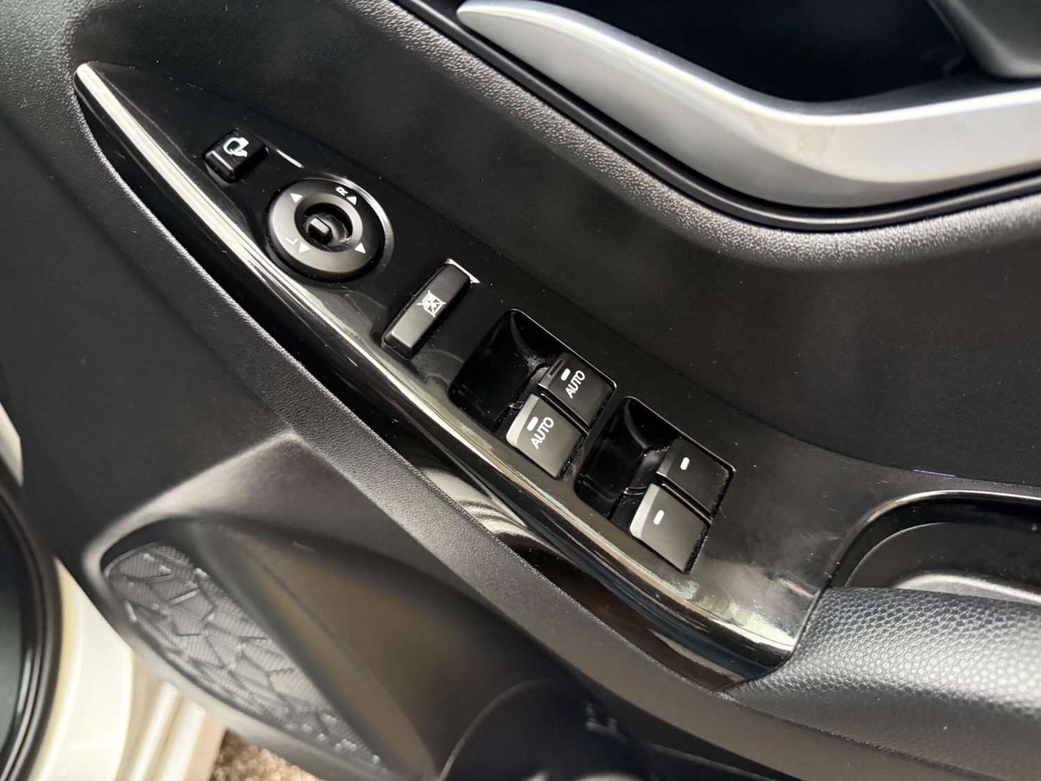 Used Hyundai Ix20 2015 for sale - 76597321: Photo 39