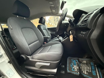 Used Hyundai Ix20 2015 for sale - 76597321: Photo