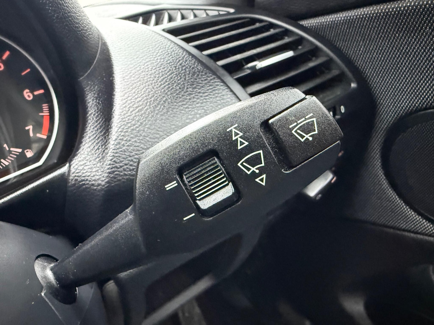 Used BMW 1 Series 2009 for sale - 77237775: Photo 38