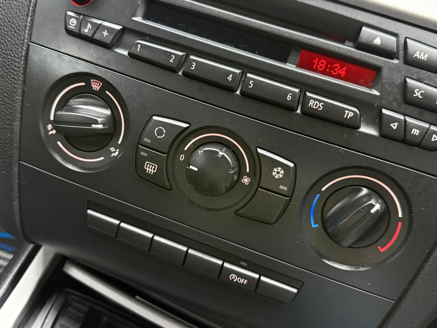 Used BMW 1 Series 2009 for sale - 77237775: Photo 46