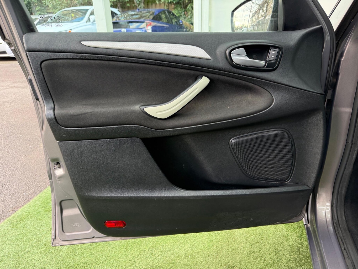 Used Ford Galaxy for sale - 77267991: Photo 31